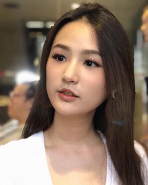 帕瓦蒂·可乔派萨恩 Pavadee Komchokpaisan