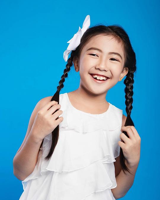 曾颖轩 Evangeline Chen