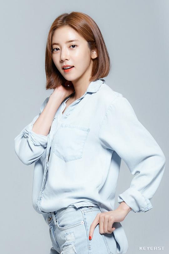 孙淡妃 Dam-Bi Son