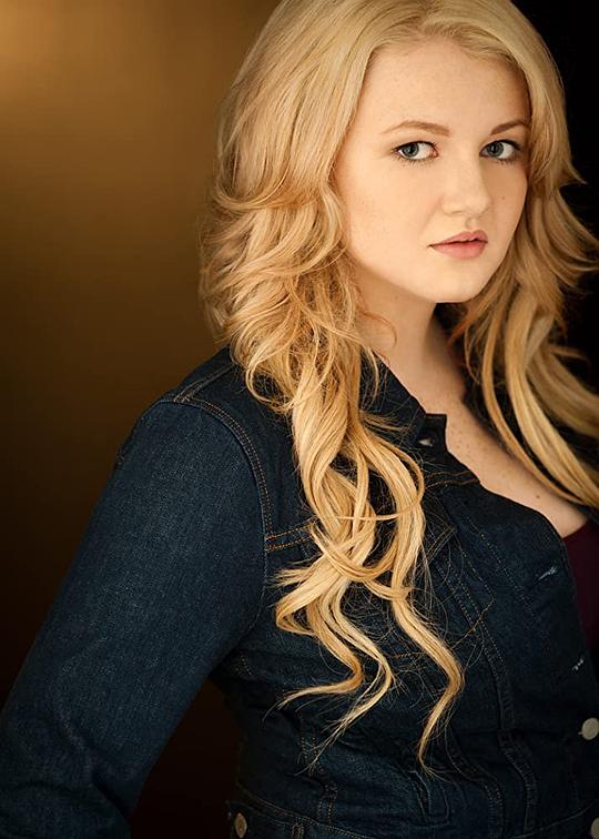 布列塔尼·霍布森 Brittany Hobson