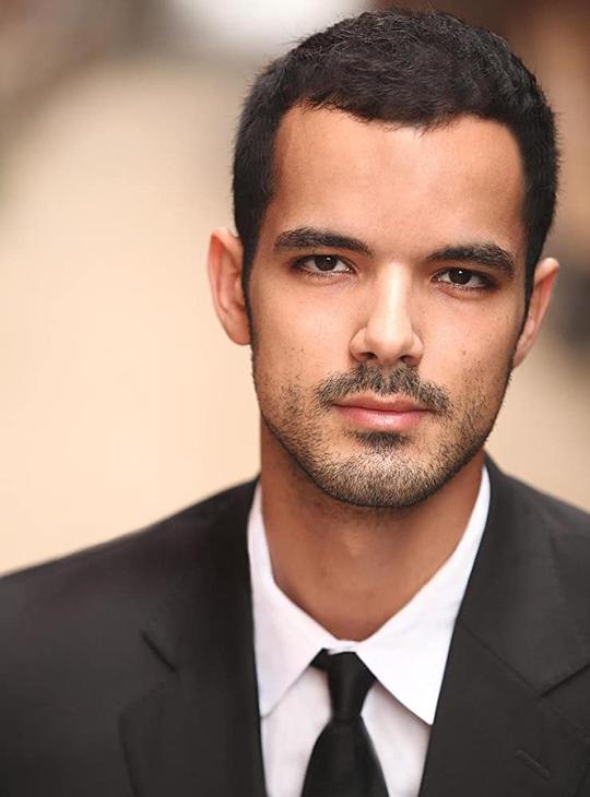 裘斯 B.詹哈迪 Junes B. Zahdi