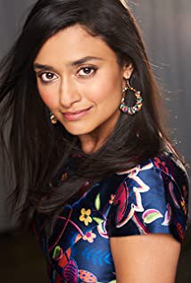 克莉塞尔·阿尔梅达 Chriselle Almeida