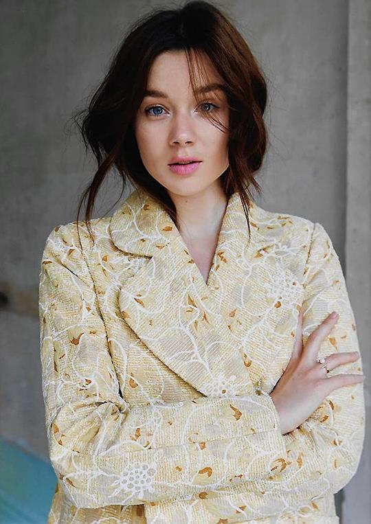 克劳迪亚·杰西 Claudia Jessie