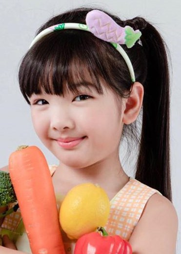 兰格拉达·朗里吉佳伦 Rungrada Runglikitjarearn