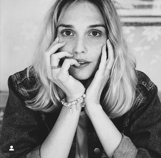 卡米·露 Camille Lou