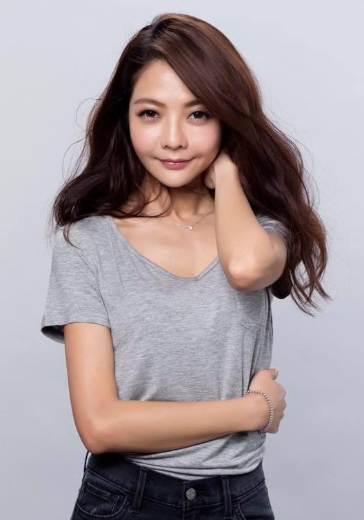 吴珈玮 Char-Wei Wu