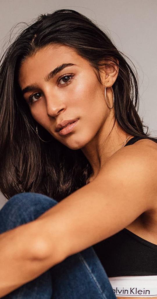 洛丽娜·安德里亚 Lorena Andrea