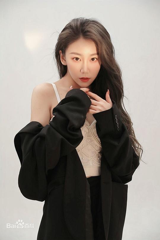 王怡 Yi Wang