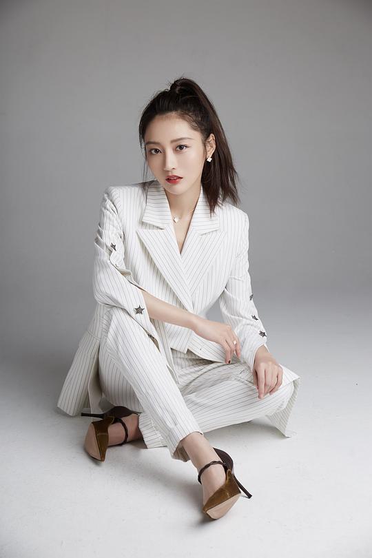 韩沐依 Muyi Han