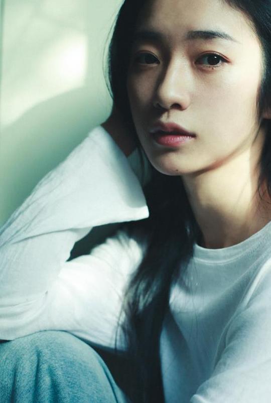 栾蕾英 Leiying Luan