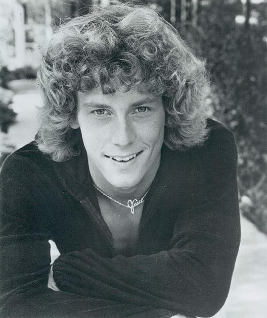 威利·艾姆斯 Willie Aames