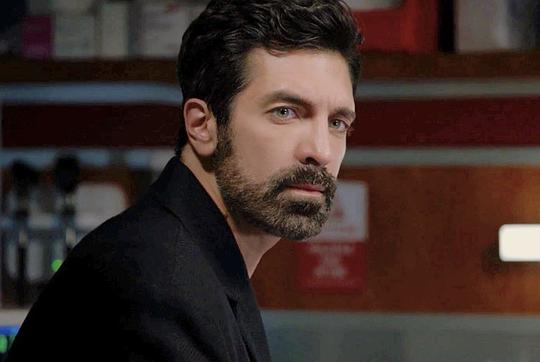 索姆·毕绍普斯 Thom Bishops