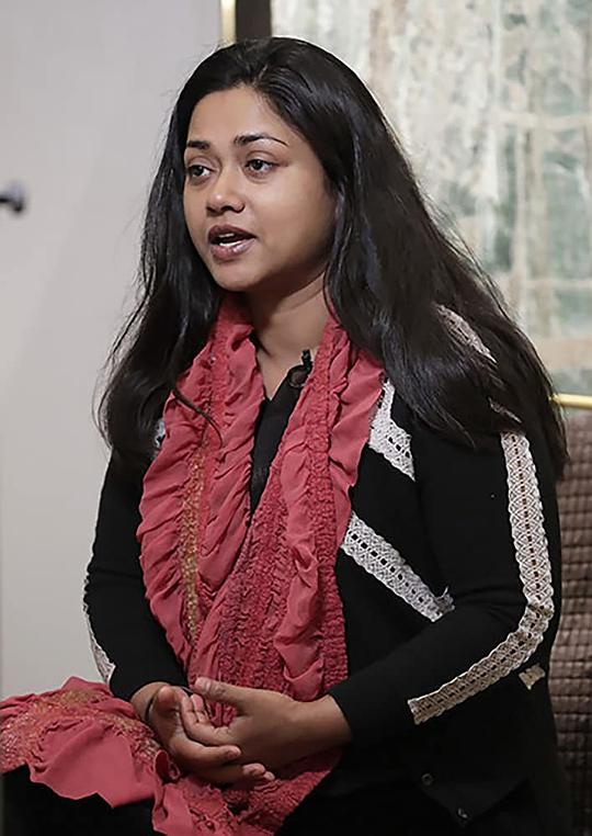 鲁巴娅·侯赛因 Rubaiyat Hossain