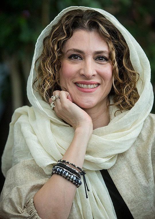 维什卡·阿赛什 Vishka Asayesh