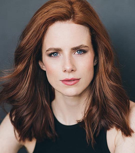 克莱尔·麦康奈尔 Clare McConnell