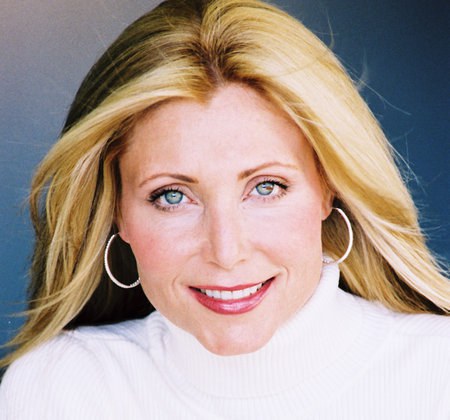 帕梅拉·巴赫 Pamela Bach