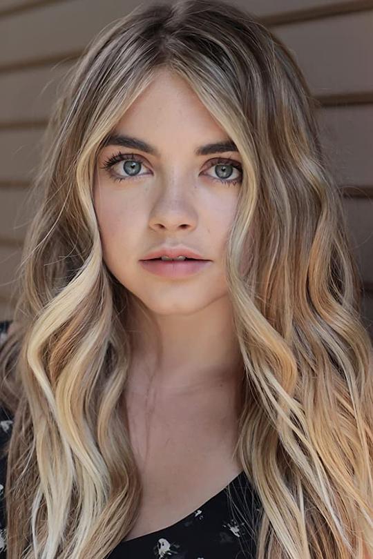 阿丽克夏·苏泽兰 Alexa Sutherland