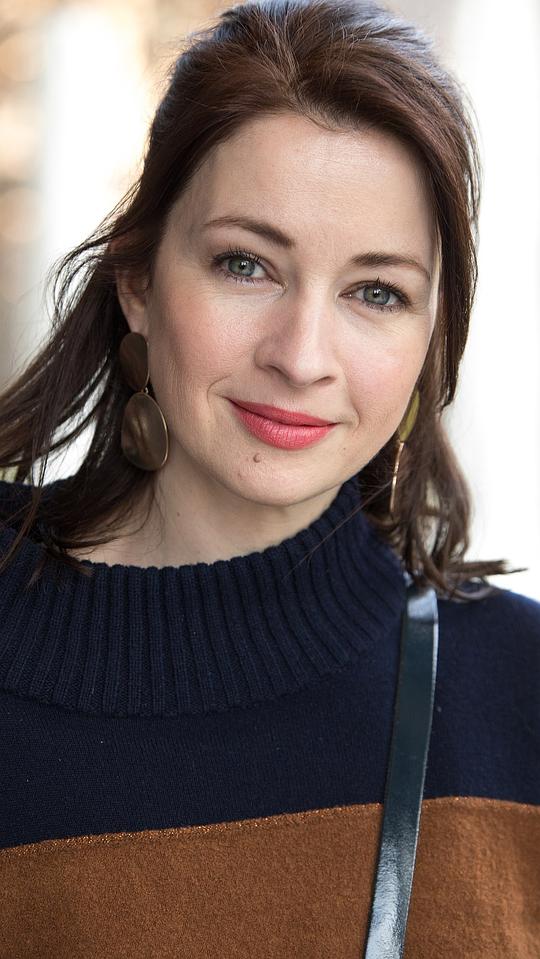 洛蕾塔·斯特恩 Loretta Stern