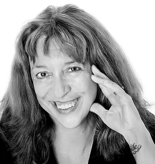 玛丽安娜·利昂纳·库珀 Marianne Leone