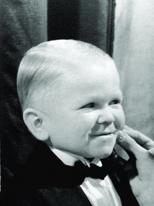 哈利·厄尔斯 Harry Earles