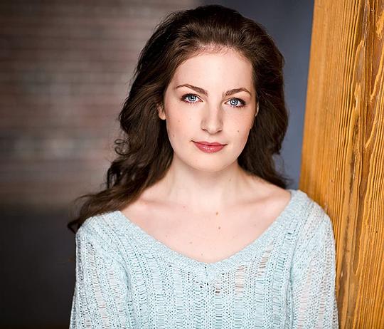 凯拉·杜蒙 Kayla Dumont