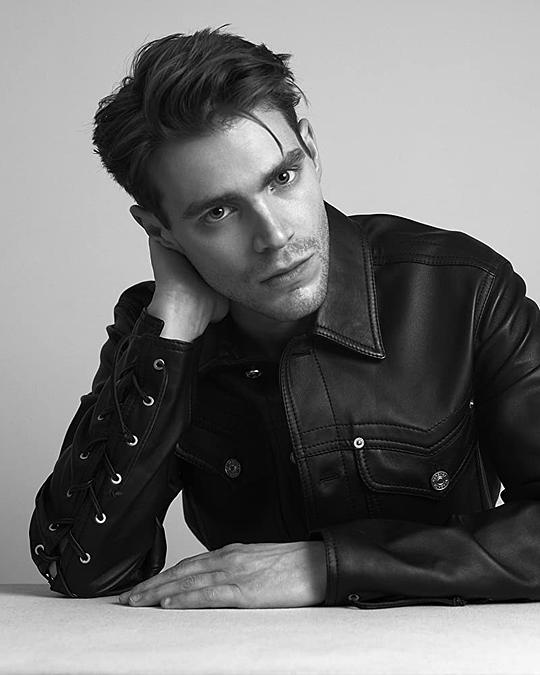 安德鲁·伯纳普 Andrew Burnap