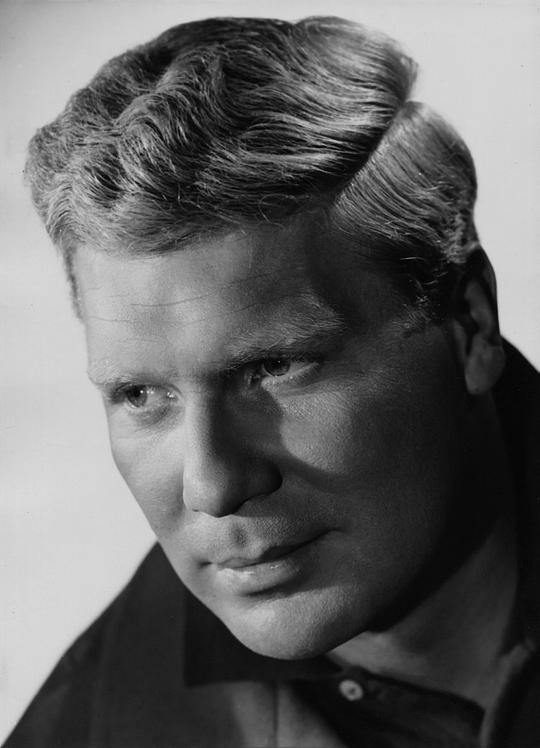 彼得·卡斯滕 Peter Carsten