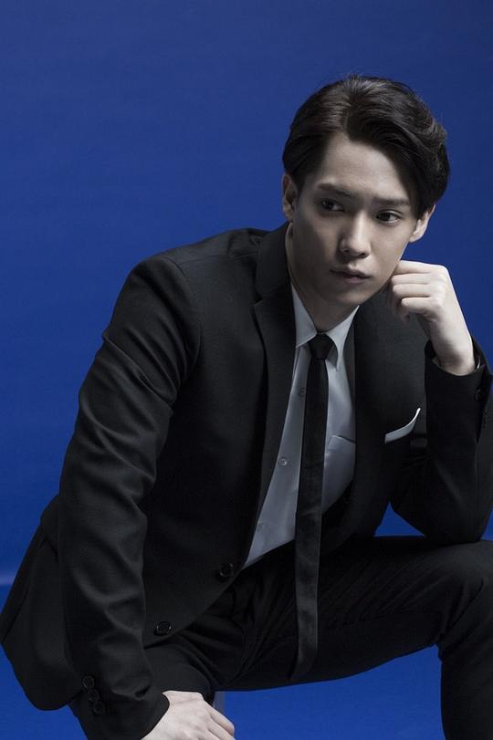 味方良介 Ryosuke Mikata