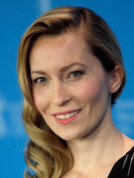 杜尼亚·西乔夫 Dounia Sichov