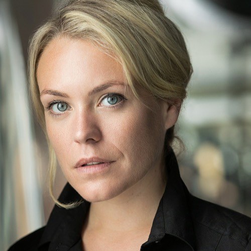 梅德雷妮·奈特 Madeleine Knight