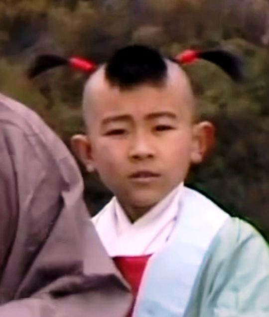 何义 Yi He