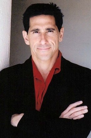 保罗·卡拉夫特斯 Paul Carafotes