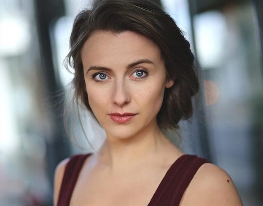 乔安妮·汤姆森 Joanne Thomson