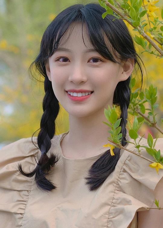 杨蕊嘉 Ruijia Yang