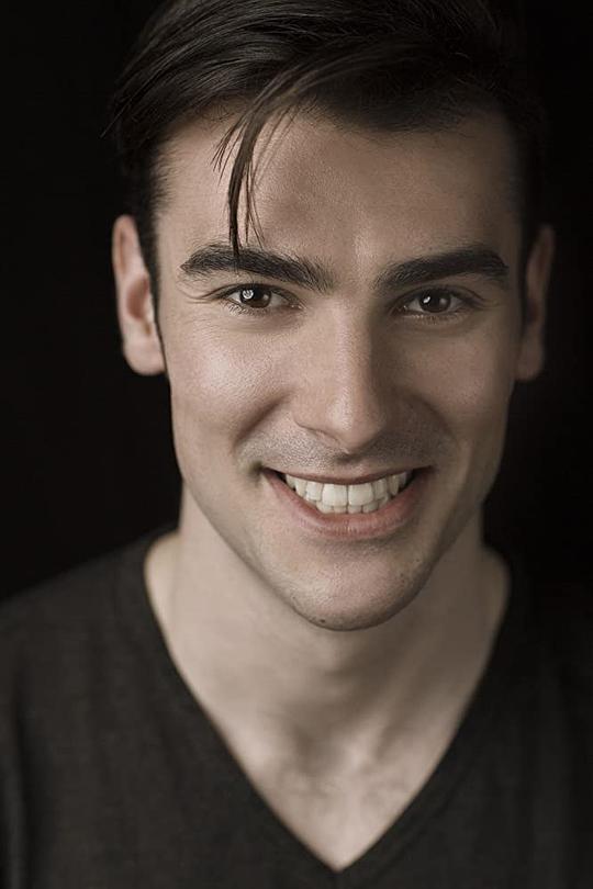 马修·德尔·贝尔·贝鲁兹 Matthew Del Bel Belluz