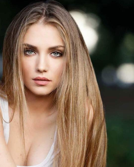 费德里卡·卢卡费里 Federica Lucaferri