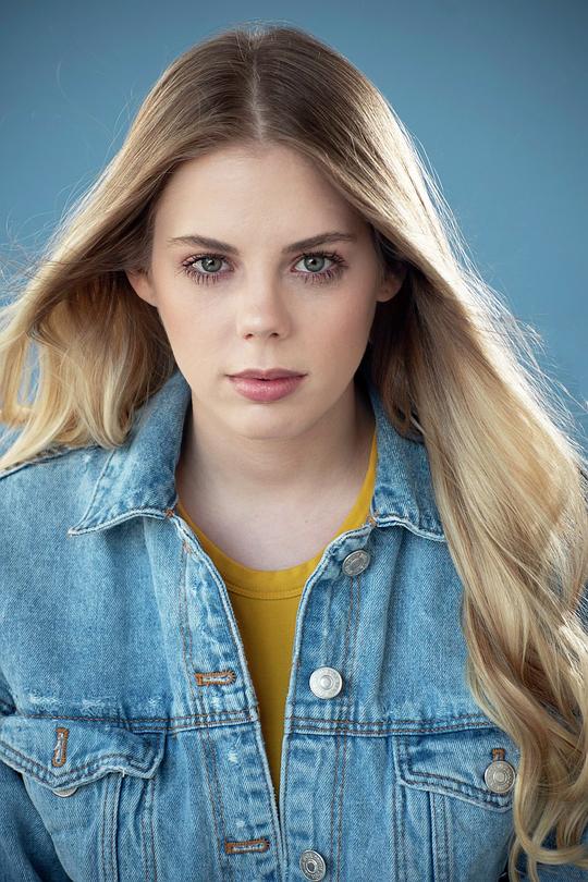 梅格·史密斯 Meg Smith