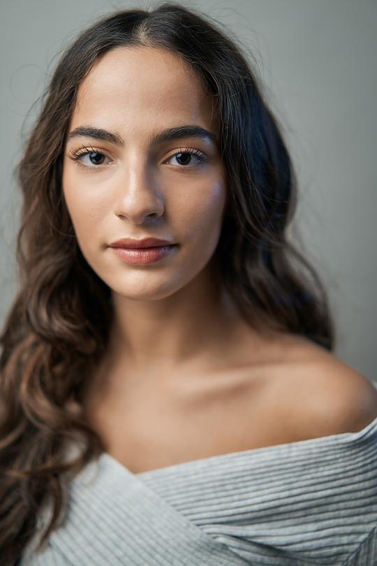 布基特·科穆尔 Buket Komur