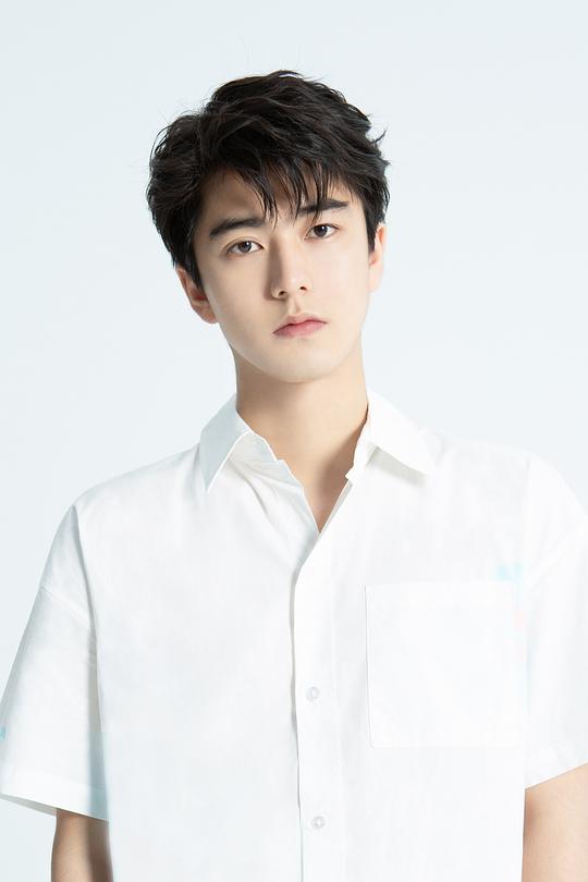刘奕畅 Yichang Liu