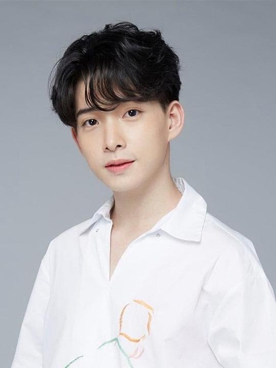 塔纳帕特·卡琼查坤 Thanaphat Kajonchaikun