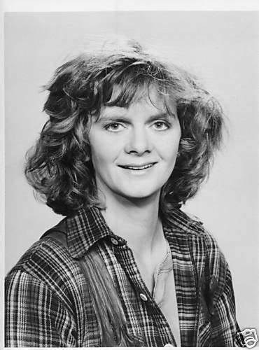 瓦尔丽·布罗姆菲尔德 Valri Bromfield