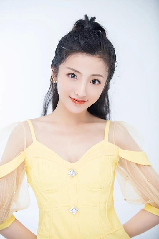 厉蔺菲 Linfei Li