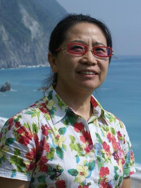 沈芳 Fang Shen