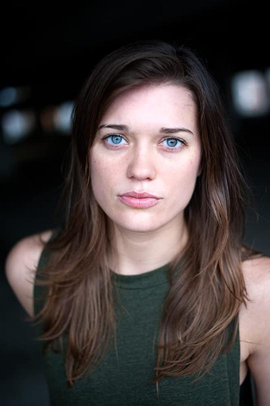 朱丽叶·乔伊纳 Juliene Joyner