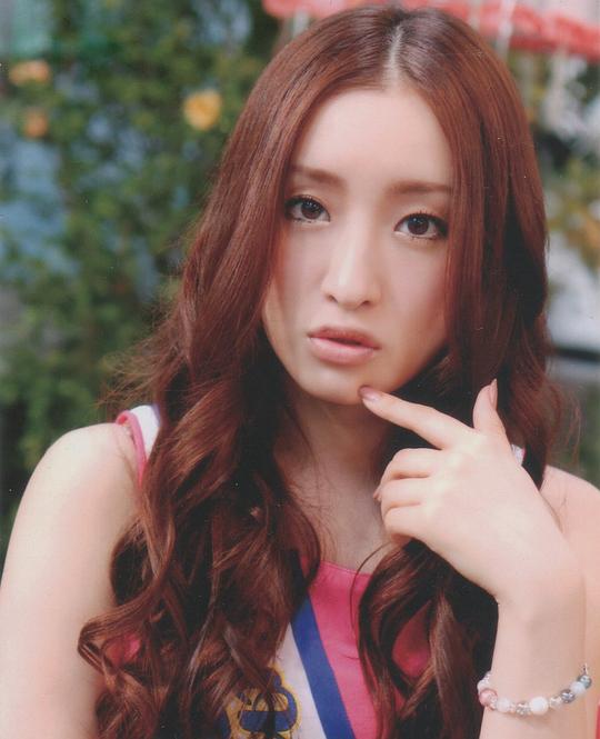 梅田彩佳 Ayaka Umeda