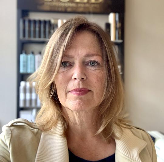 安玛丽·范·德蒙 Annemarie van de Mond