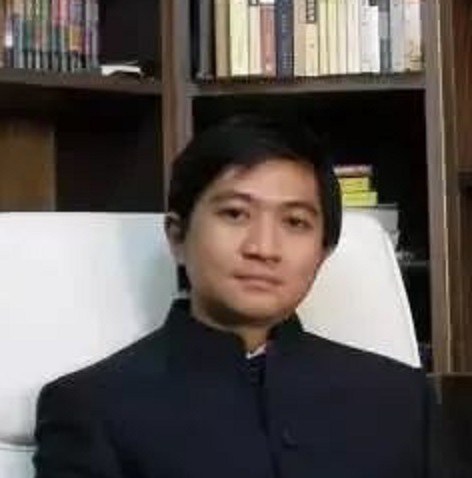 何闯 Chuang He
