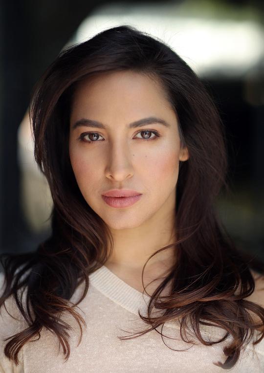 希娜·巴特萨 Sheena Bhattessa