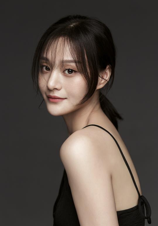 黄雯 Wen Huang