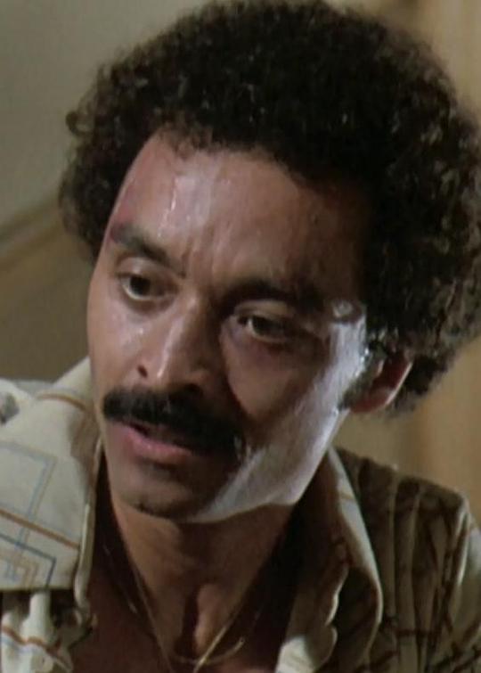 亚历克斯·科伦 Alex Colon